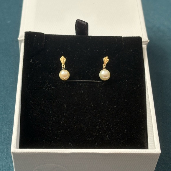 Vintage 14k Pearl Earrings - Picture 9 of 11